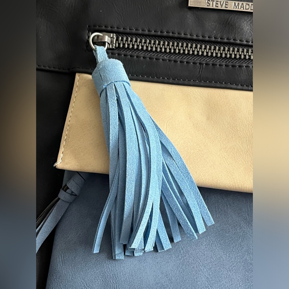 NWOT Steve Madden Black, Blue, and Cream Crossbody Bag - Picture 7 of 13